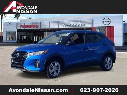 New 2025 Nissan Kicks Play S