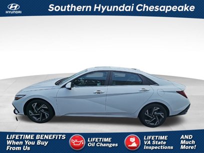 Used 2024 Hyundai Elantra SEL w/ Convenience Package