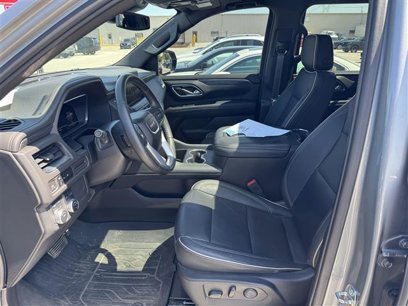 Used 2023 GMC Yukon SLT