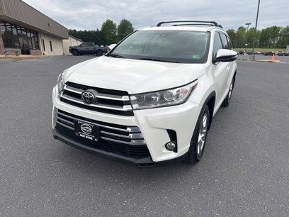 Used 2017 Toyota Highlander AWD V6