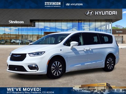 Used 2022 Chrysler Pacifica Touring-L