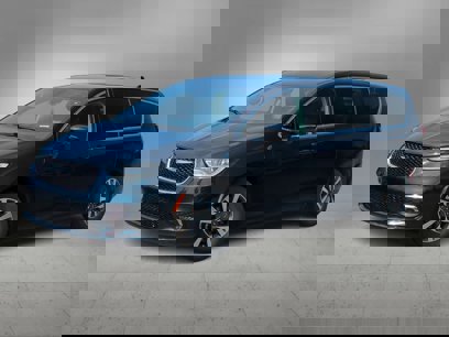 Used 2024 Chrysler Pacifica Select