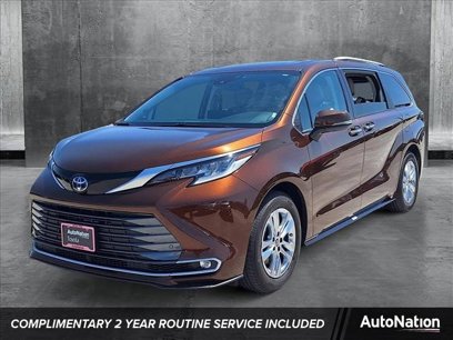 Certified 2022 Toyota Sienna Limited