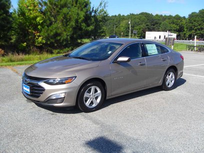 New 2025 Chevrolet Malibu LS w/ LPO, Floor Liner Package