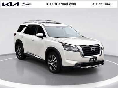 Used 2024 Nissan Pathfinder Platinum w/ Cargo Package