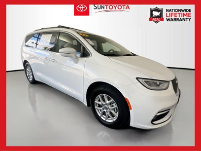 Used 2022 Chrysler Pacifica Touring-L