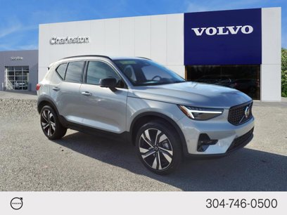 New 2025 Volvo XC40 B5 Ultra w/ Climate Package