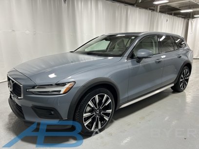 Used 2024 Volvo V60 B5 Cross Country Ultimate
