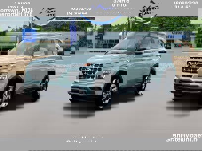 New 2025 Hyundai Venue SEL