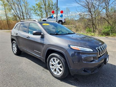Used 2014 Jeep Cherokee Latitude w/ Comfort/Convenience Group