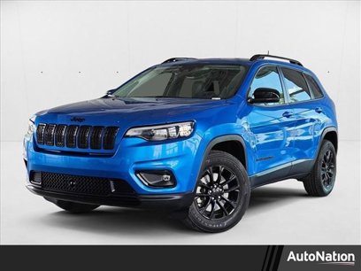 Used 2023 Jeep Cherokee Altitude Lux