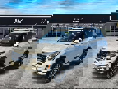 Used 2022 Kia Seltos SX w/ Sunroof Package