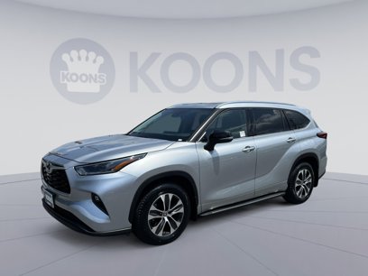 Used 2021 Toyota Highlander XLE