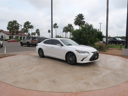 Used 2025 Lexus ES 300h w/ Premium Package