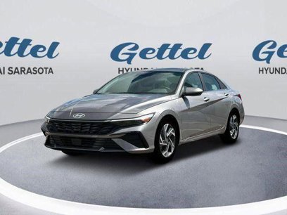 New 2025 Hyundai Elantra SEL
