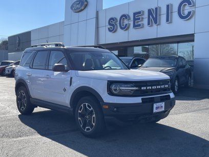 New 2024 Ford Bronco Sport Outer Banks w/ Tech Package