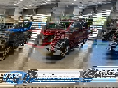 Used 2021 GMC Sierra 1500 SLT w/ SLT Premium Package