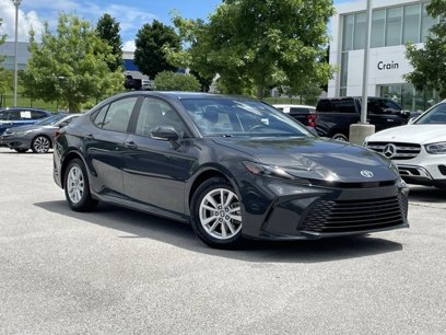 Used 2025 Toyota Camry SE