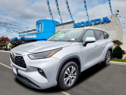 Used 2022 Toyota Highlander XLE