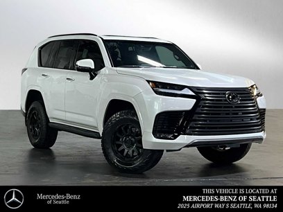 Used 2024 Lexus LX 600 4WD w/ Premium Package