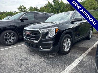 Used 2022 GMC Terrain SLE w/ Driver Convenience Package