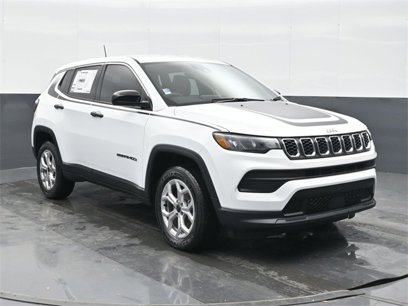 Used 2025 Jeep Compass Sport w/ Mopar Graphics Package
