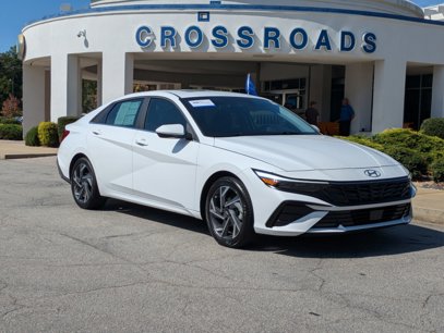 Used 2024 Hyundai Elantra SEL w/ Convenience Package