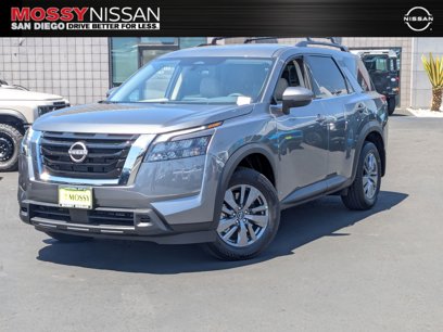 New 2025 Nissan Pathfinder SV