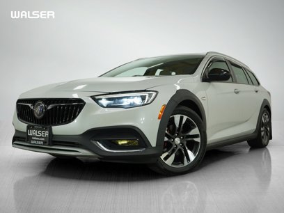 Used 2018 Buick Regal Essence w/ Driver Confidence Package #1