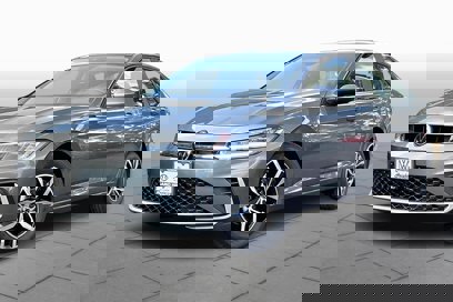 New 2025 Volkswagen Jetta SE