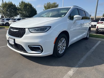 Used 2022 Chrysler Pacifica Touring-L