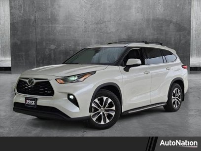 Used 2021 Toyota Highlander XLE