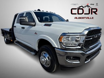 New 2024 RAM 3500 Tradesman w/ Chrome Appearance Group