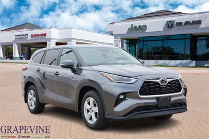 Used 2021 Toyota Highlander LE