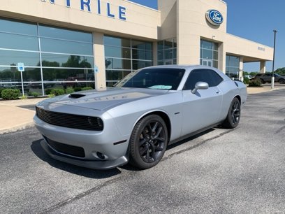 Used 2019 Dodge Challenger R/T w/ Blacktop Package