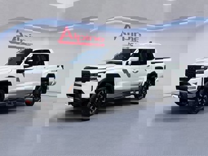 Used 2022 Nissan Frontier PRO-4X w/ Off-Road Protection Package