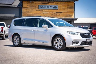 Used 2022 Chrysler Pacifica Limited
