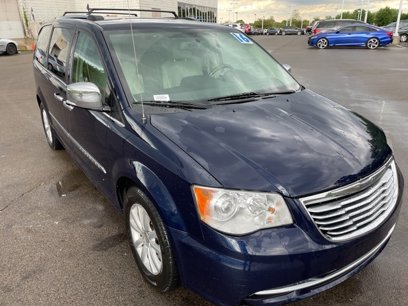 Used 2016 Chrysler Town & Country Limited Platinum