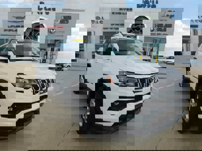 Used 2024 Jeep Compass Latitude w/ Sun and Sound Group