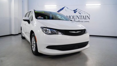 Used 2022 Chrysler Voyager LX