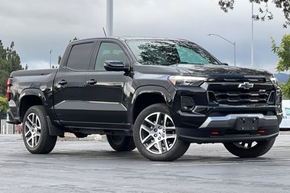 Certified 2023 Chevrolet Colorado Z71 w/ Z71 Convenience Package 2