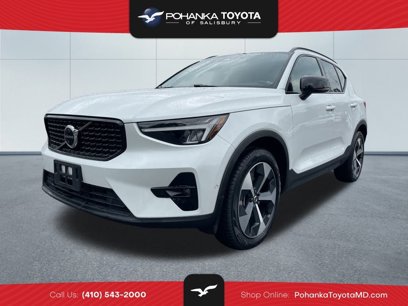 Used 2023 Volvo XC40 B4 Ultimate
