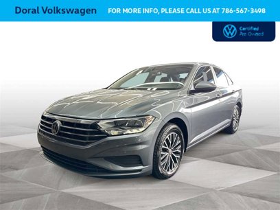 Certified 2020 Volkswagen Jetta SE w/ SE Cold Weather Package
