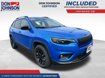 Used 2023 Jeep Cherokee Altitude Lux