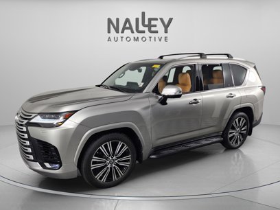 Used 2022 Lexus LX 600 4WD w/ Luxury Package