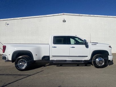 New 2025 Chevrolet Silverado 3500 High Country w/ Technology Package