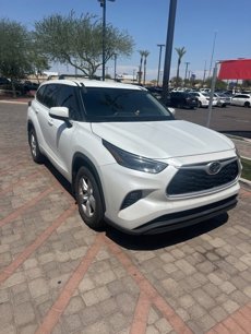 Certified 2022 Toyota Highlander LE
