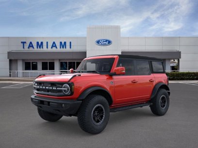 New 2024 Ford Bronco Outer Banks w/ Sasquatch Package