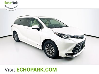 Used 2021 Toyota Sienna XLE