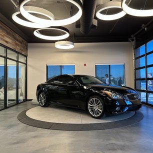 Used 2013 INFINITI G37 Journey w/ Premium Pkg